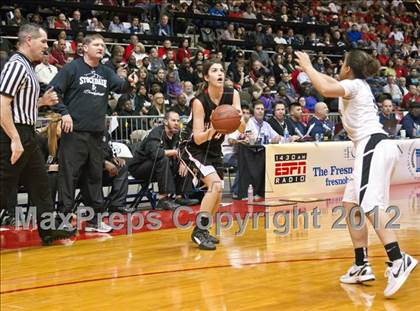 Thumbnail 2 in Hanford vs Stockdale (CIF CS D1 Final) photogallery.