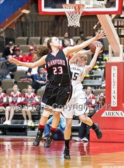 Thumbnail 3 in Hanford vs Stockdale (CIF CS D1 Final) photogallery.