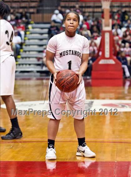 Thumbnail 3 in Hanford vs Stockdale (CIF CS D1 Final) photogallery.