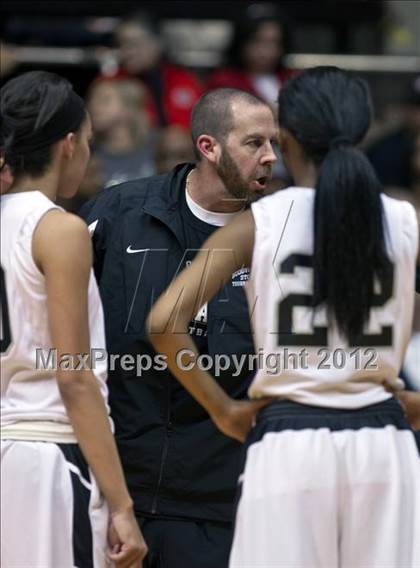 Thumbnail 1 in Hanford vs Stockdale (CIF CS D1 Final) photogallery.