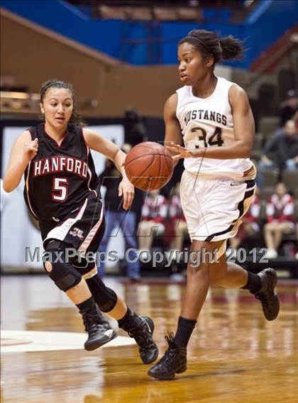 Thumbnail 3 in Hanford vs Stockdale (CIF CS D1 Final) photogallery.