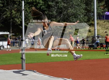 Thumbnail 3 in CIF NS Division 2 Finals (High Jump) photogallery.