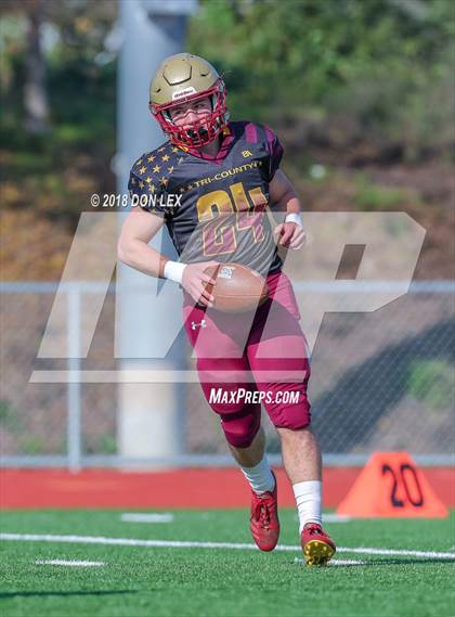 Thumbnail 3 in Tri-County All-Star Game photogallery.