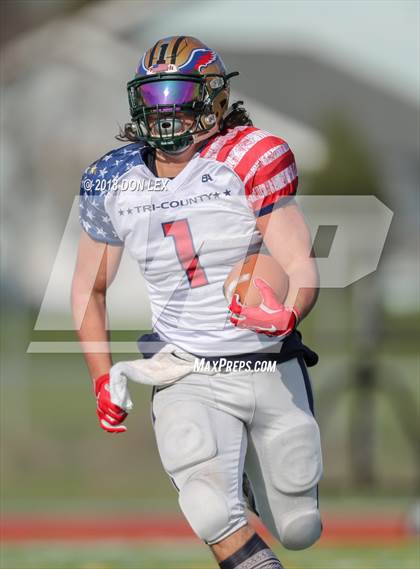 Thumbnail 2 in Tri-County All-Star Game photogallery.