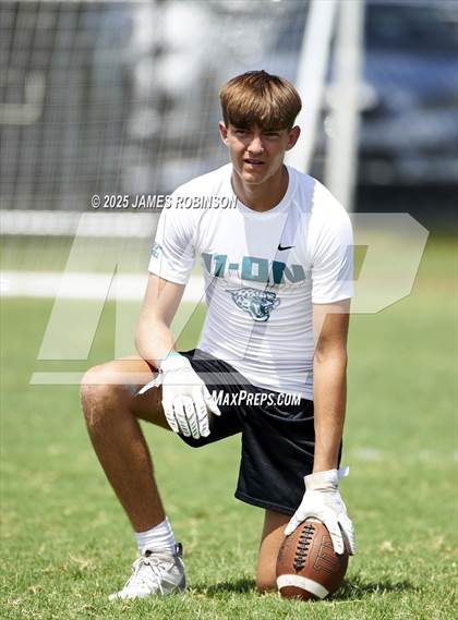 Thumbnail 1 in Bradford vs Fernandina Beach (Jaguars Prep Nike 11-On 7v7) photogallery.