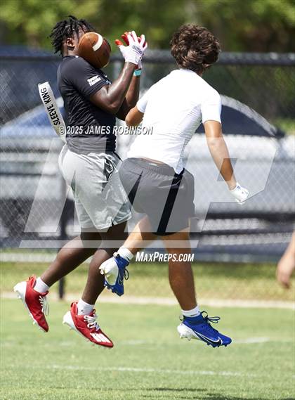 Thumbnail 3 in Bradford vs Fernandina Beach (Jaguars Prep Nike 11-On 7v7) photogallery.