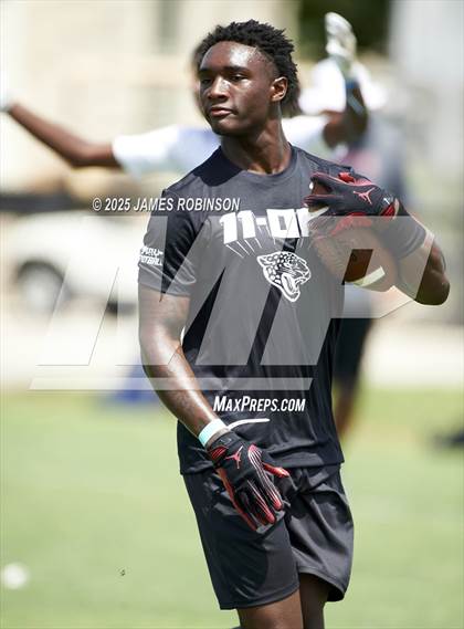 Thumbnail 1 in Bradford vs Fernandina Beach (Jaguars Prep Nike 11-On 7v7) photogallery.