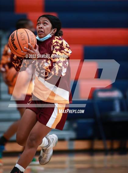 Thumbnail 3 in Woodrow Wilson @ Chaminade (CIF SS D1 First Round) photogallery.