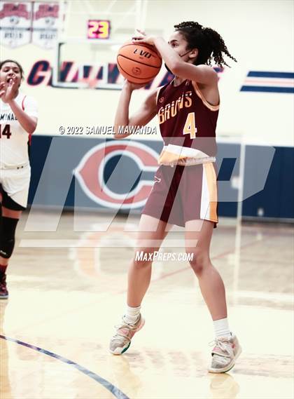 Thumbnail 3 in Woodrow Wilson @ Chaminade (CIF SS D1 First Round) photogallery.