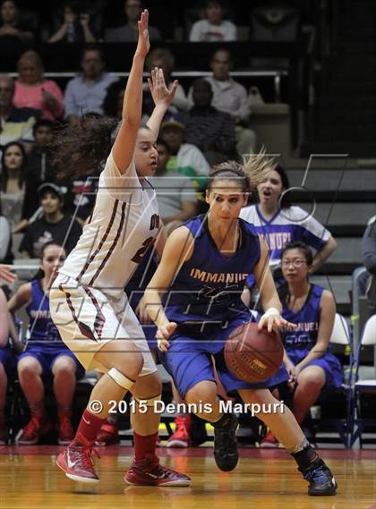 Thumbnail 1 in Immanuel vs Orosi (CIF Central  D4 Final) photogallery.
