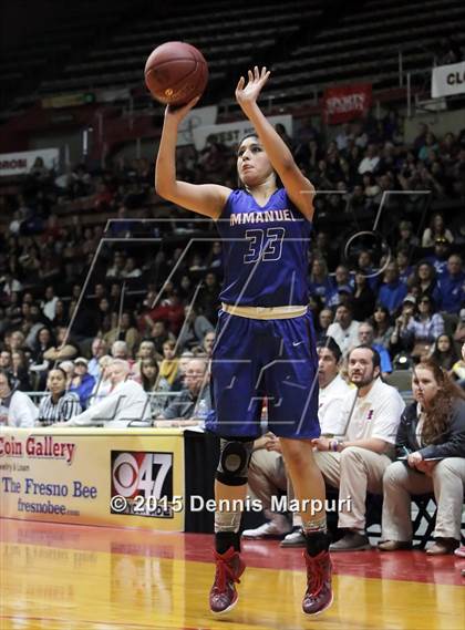 Thumbnail 2 in Immanuel vs Orosi (CIF Central  D4 Final) photogallery.