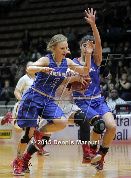 Thumbnail 2 in Immanuel vs Orosi (CIF Central  D4 Final) photogallery.