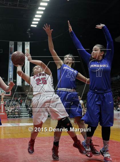 Thumbnail 2 in Immanuel vs Orosi (CIF Central  D4 Final) photogallery.