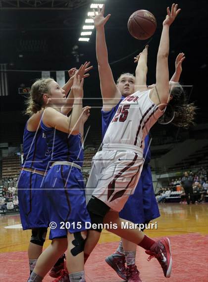 Thumbnail 1 in Immanuel vs Orosi (CIF Central  D4 Final) photogallery.