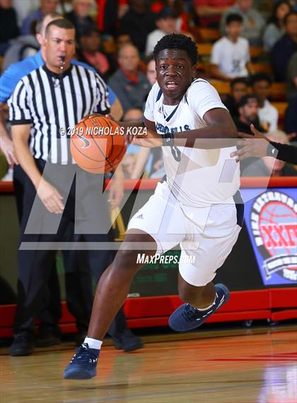 Thumbnail 2 in Chino Hills vs. Bishop Gorman (Nike Extravaganza) photogallery.