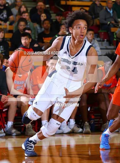 Thumbnail 1 in Chino Hills vs. Bishop Gorman (Nike Extravaganza) photogallery.