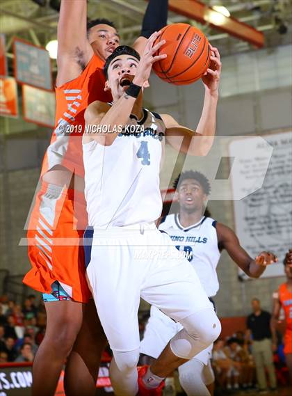 Thumbnail 2 in Chino Hills vs. Bishop Gorman (Nike Extravaganza) photogallery.
