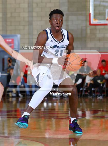 Thumbnail 2 in Chino Hills vs. Bishop Gorman (Nike Extravaganza) photogallery.