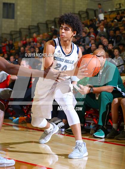 Thumbnail 1 in Chino Hills vs. Bishop Gorman (Nike Extravaganza) photogallery.