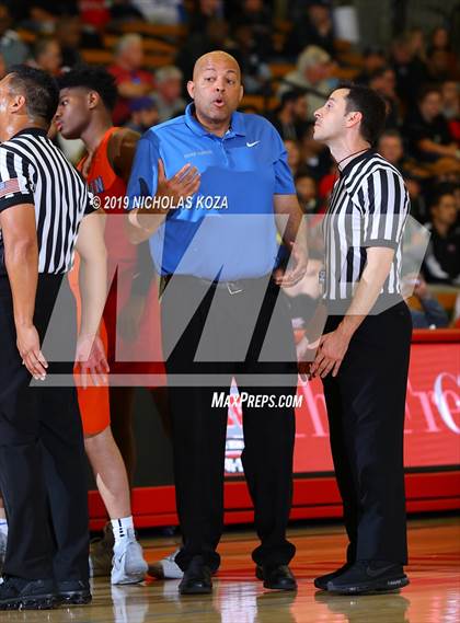 Thumbnail 1 in Chino Hills vs. Bishop Gorman (Nike Extravaganza) photogallery.