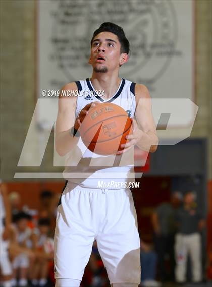Thumbnail 1 in Chino Hills vs. Bishop Gorman (Nike Extravaganza) photogallery.
