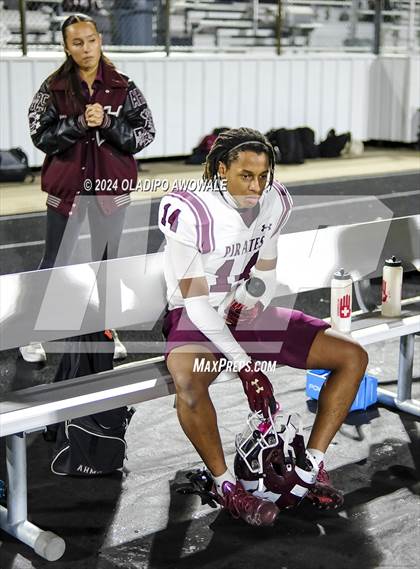 Thumbnail 2 in Wylie vs. North Forney (UIL 6A Football Bi-District Playoff) photogallery.