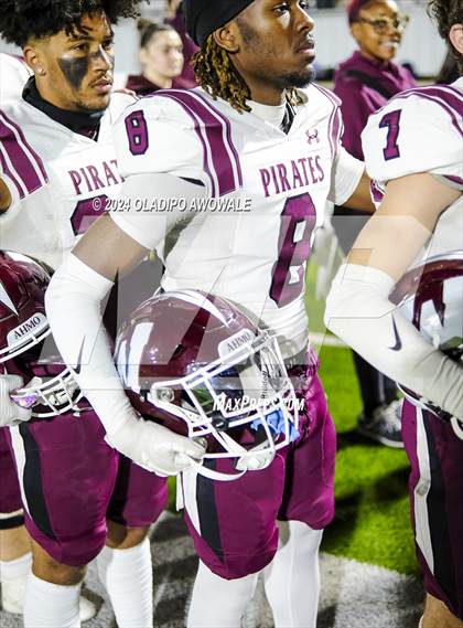 Thumbnail 1 in Wylie vs. North Forney (UIL 6A Football Bi-District Playoff) photogallery.
