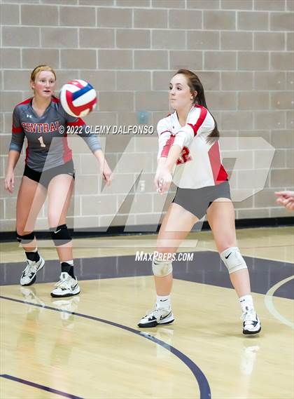 Thumbnail 3 in Grand Junction Central  vs Arapahoe (Eagle Invite) photogallery.