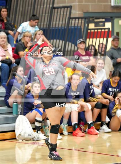 Thumbnail 3 in Grand Junction Central  vs Arapahoe (Eagle Invite) photogallery.