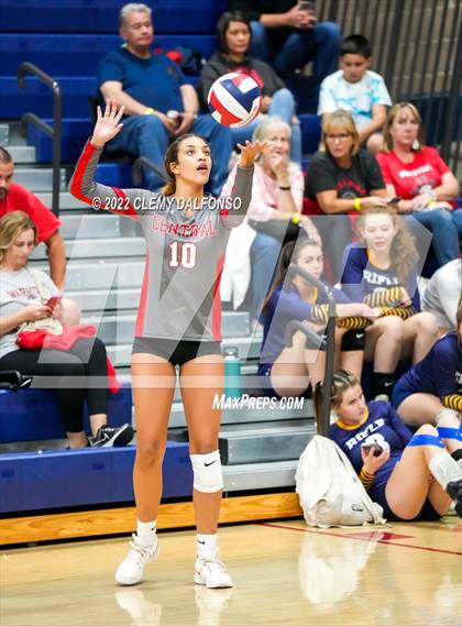 Thumbnail 1 in Grand Junction Central  vs Arapahoe (Eagle Invite) photogallery.