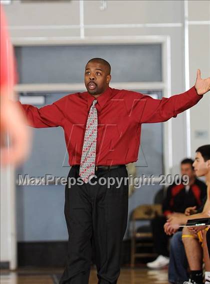 Thumbnail 1 in Berkeley vs. Burbank (Bruin Shoot-Out) photogallery.
