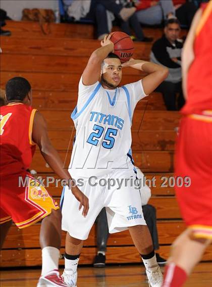 Thumbnail 2 in Berkeley vs. Burbank (Bruin Shoot-Out) photogallery.
