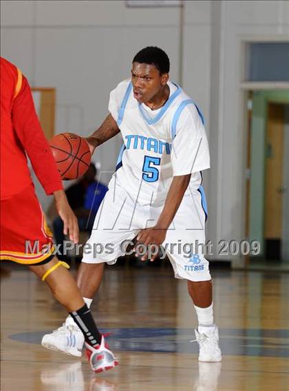 Thumbnail 2 in Berkeley vs. Burbank (Bruin Shoot-Out) photogallery.