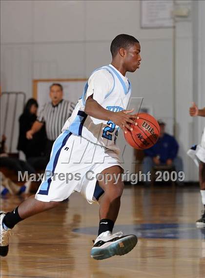 Thumbnail 2 in Berkeley vs. Burbank (Bruin Shoot-Out) photogallery.