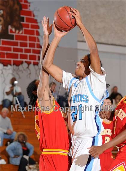 Thumbnail 1 in Berkeley vs. Burbank (Bruin Shoot-Out) photogallery.