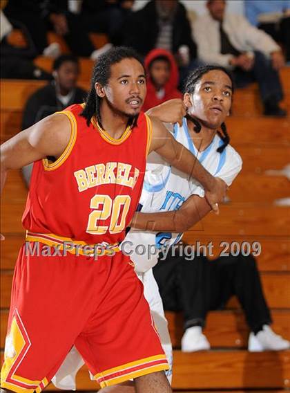 Thumbnail 1 in Berkeley vs. Burbank (Bruin Shoot-Out) photogallery.