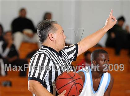 Thumbnail 1 in Berkeley vs. Burbank (Bruin Shoot-Out) photogallery.