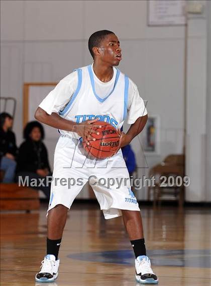Thumbnail 2 in Berkeley vs. Burbank (Bruin Shoot-Out) photogallery.