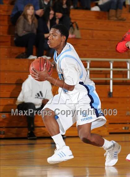 Thumbnail 1 in Berkeley vs. Burbank (Bruin Shoot-Out) photogallery.