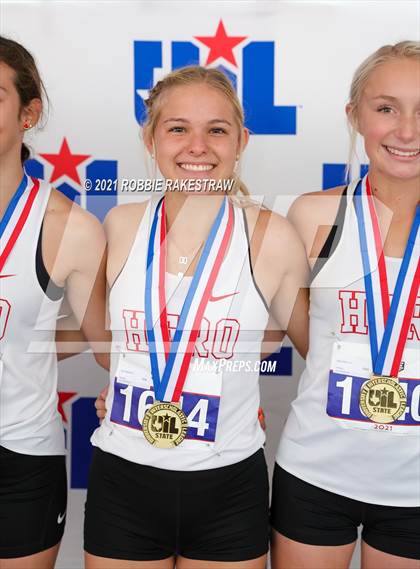 Thumbnail 2 in UIL Cross Country 3A Finals (3200) photogallery.
