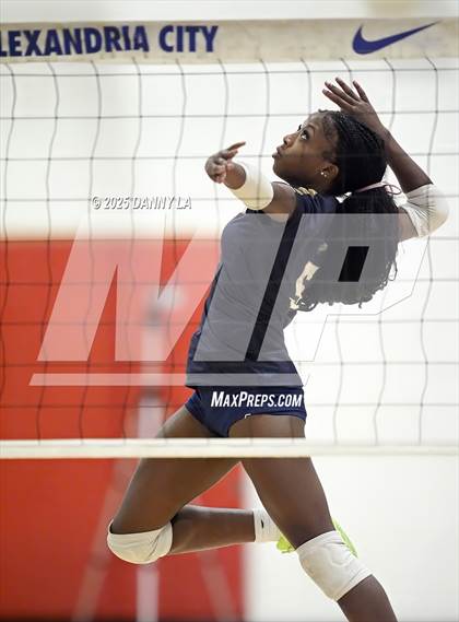 Thumbnail 2 in Hylton @ South County photogallery.