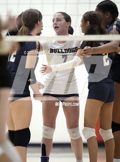 Thumbnail 1 in Hylton @ South County photogallery.