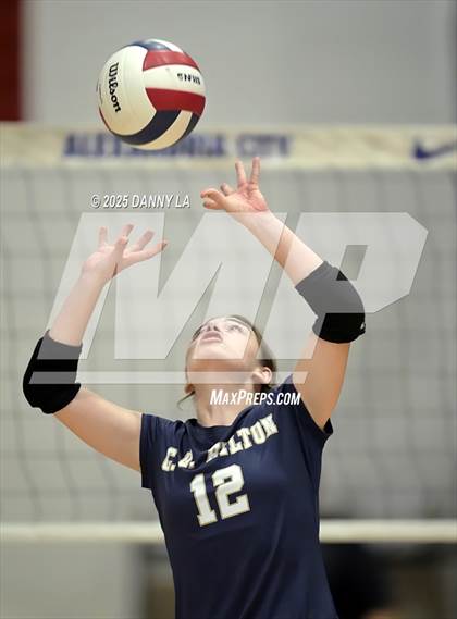 Thumbnail 3 in Hylton @ South County photogallery.