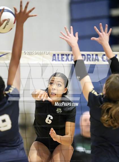 Thumbnail 3 in Hylton @ South County photogallery.