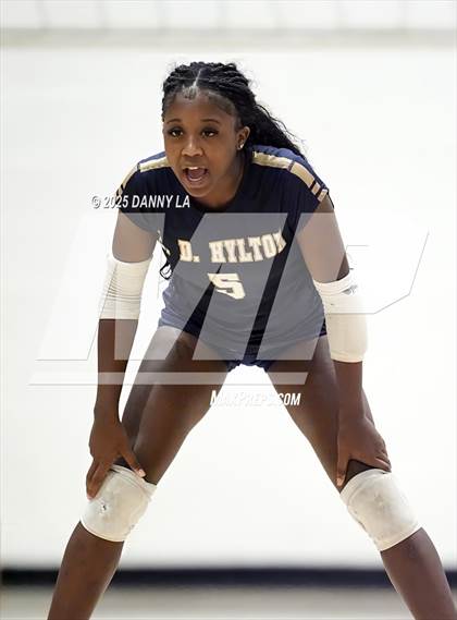 Thumbnail 3 in Hylton @ South County photogallery.