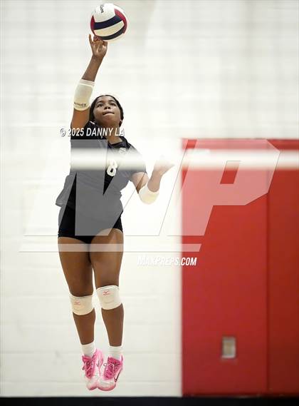 Thumbnail 3 in Hylton @ South County photogallery.