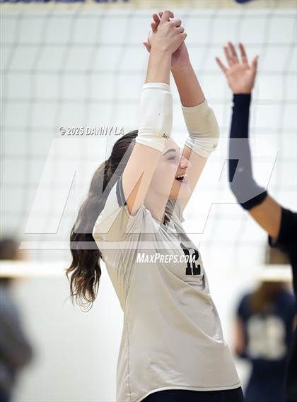 Thumbnail 3 in Hylton @ South County photogallery.