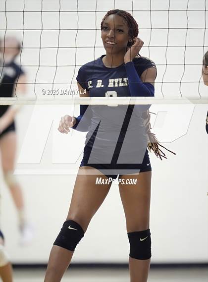 Thumbnail 2 in Hylton @ South County photogallery.