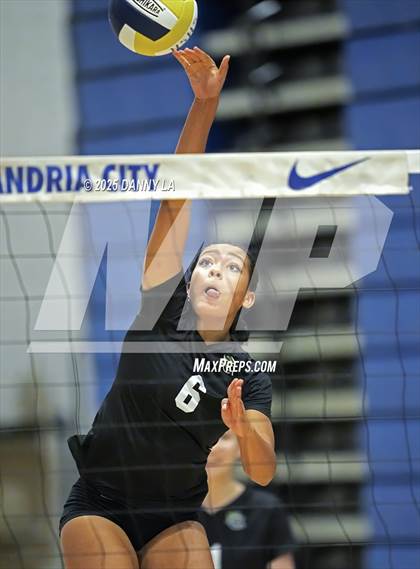 Thumbnail 1 in Hylton @ South County photogallery.