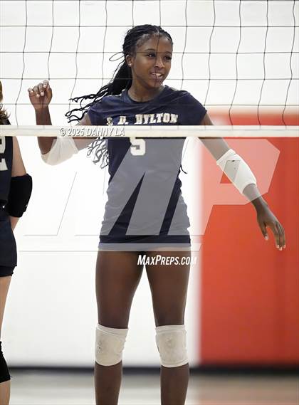 Thumbnail 1 in Hylton @ South County photogallery.